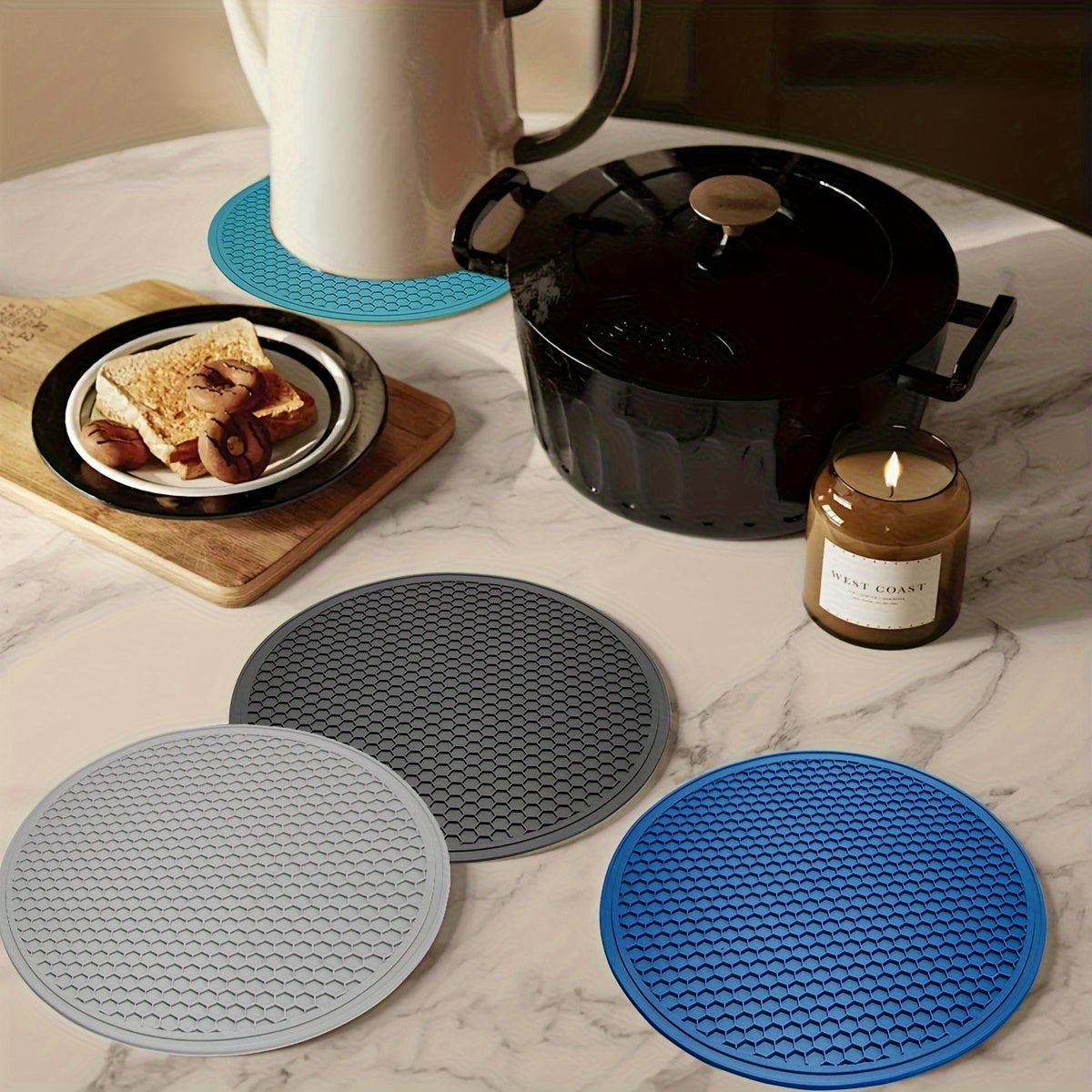 [4pcs Silicone Insulation Pads] 4pcs Food Grade Silicone Honeycomb Insulation Pads | Large Size Multifunctional Pot, Bowl & Tableware Drying Pads | Microwave Anti-Scalding Kitchen Accessories in 4 Colors