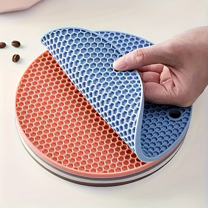 6pcs Silicone Honeycomb Dining Table Insulation Mats - Non-Slip And Durable, Random Colors, Suitable for Dining Tables, Cookware, Barbecues - Multi-Functional Kitchen And Dining Room Accessory, Essential for Rvs, Everyday Dinners